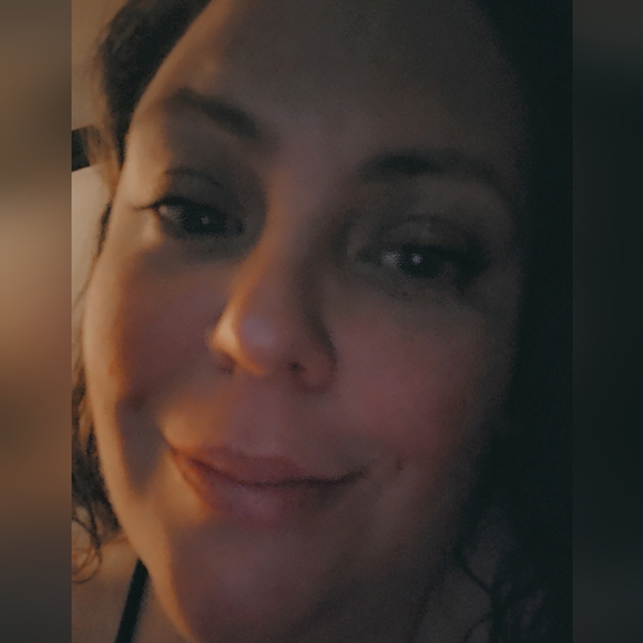 Meet your Posher, Robin - Picture 3 of 3